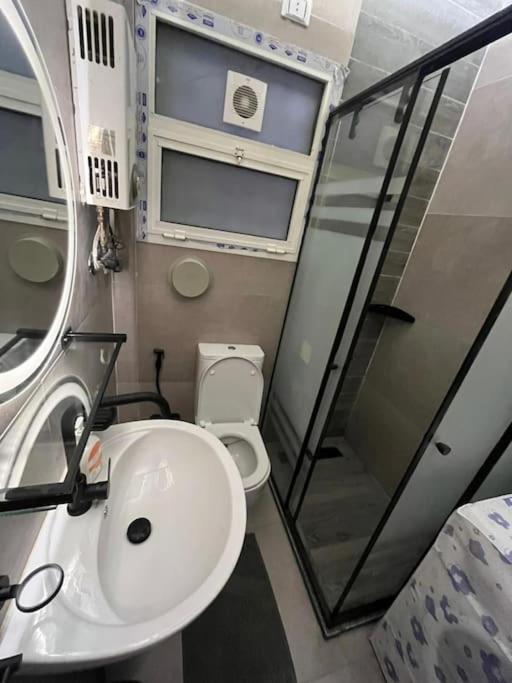 - 1 Bedroom Beauty
