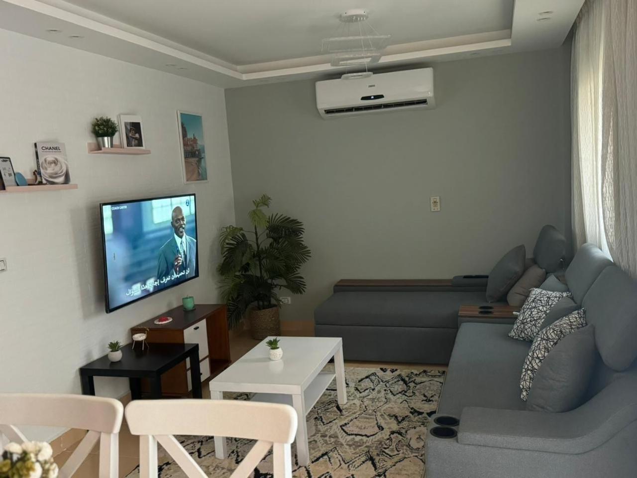 - 1 Bedroom Beauty Apartment